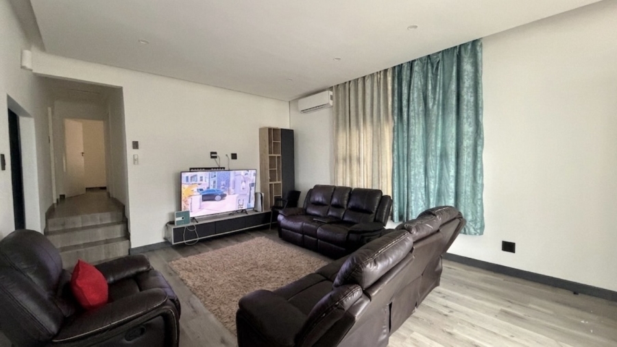 3 Bedroom Property for Sale in Tlhabane West North West